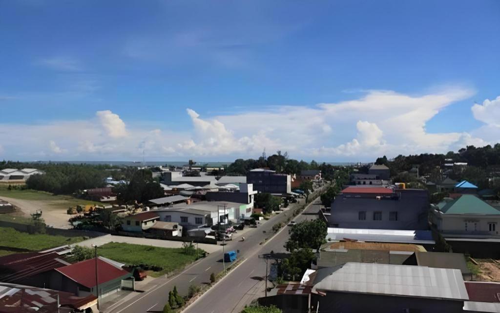 Hotel Dynasty Tarakan Exterior foto